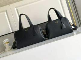 Picture of Prada Handbags _SKUfw222105451fw
